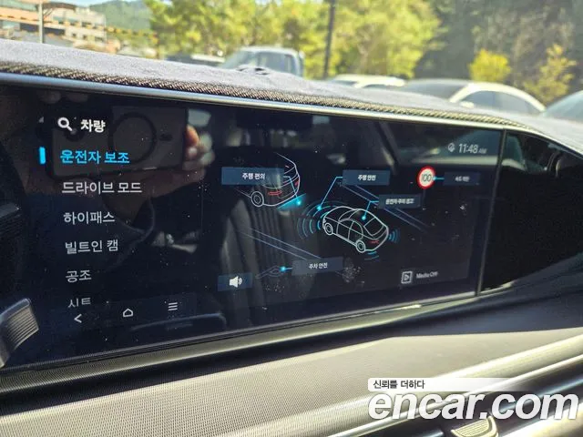 Hyundai Grandeur GN7 — Фото автомобиля 20