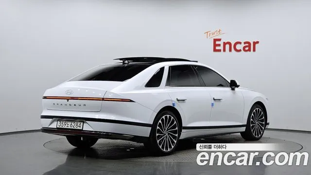 Hyundai Grandeur GN7 — Фото автомобиля 2