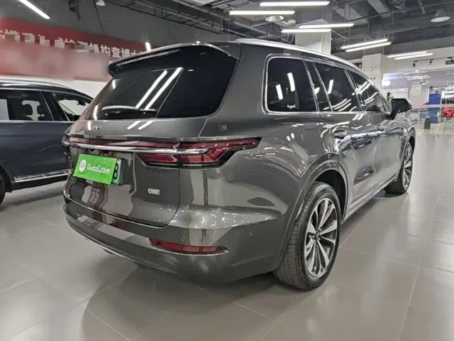 Li Auto ONE — Фото автомобиля 6