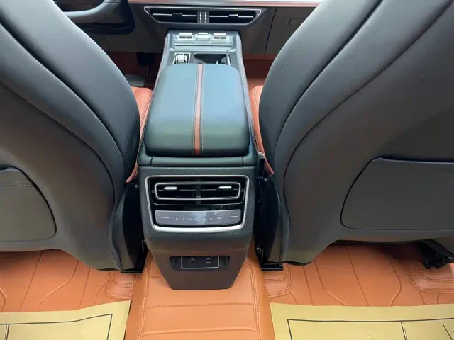 Lincoln Lincoln Z 2025 2.0T Premium Edition — Фото автомобиля 20