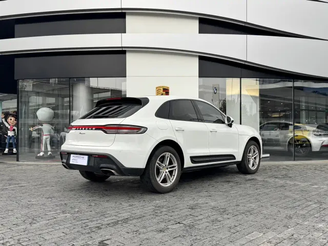 Porsche Macan — Фото автомобиля 6