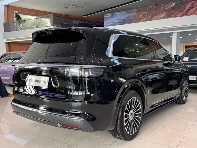 Aito M8 — Фото автомобиля 14