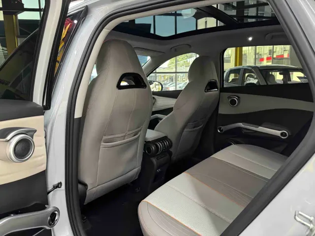 BYD Yuan PLUS — Фото автомобиля 6
