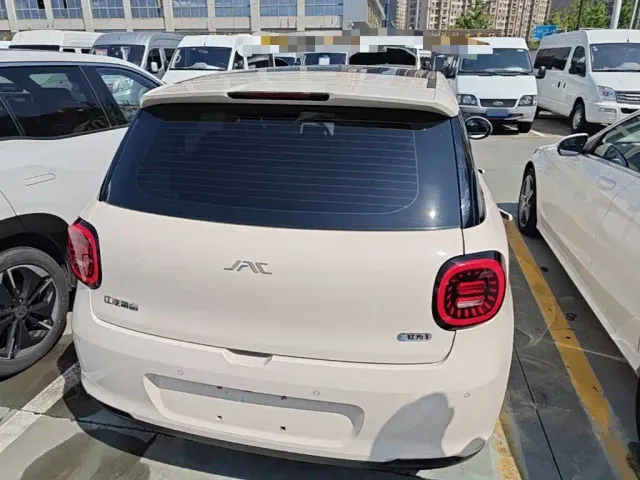 JAC Yiwei 3 — Фото автомобиля 5