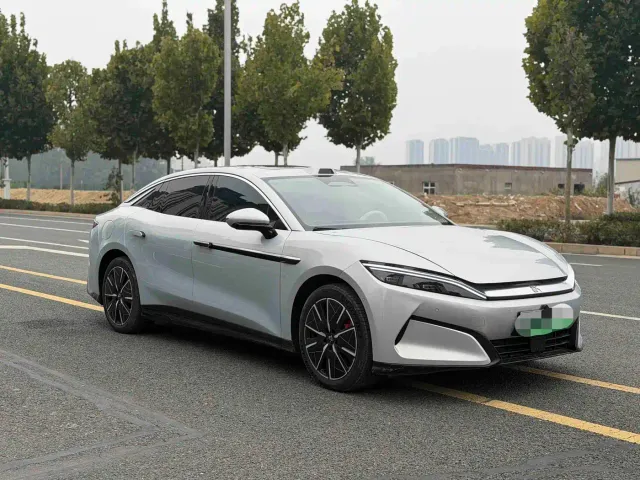 BYD Han — Фото автомобиля 3
