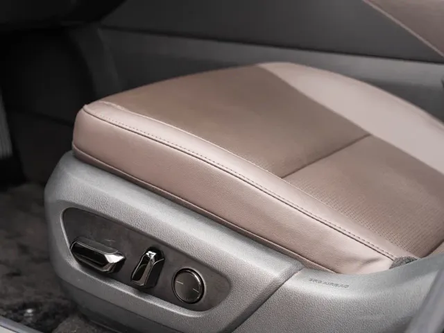 Lexus RX — Фото автомобиля 18