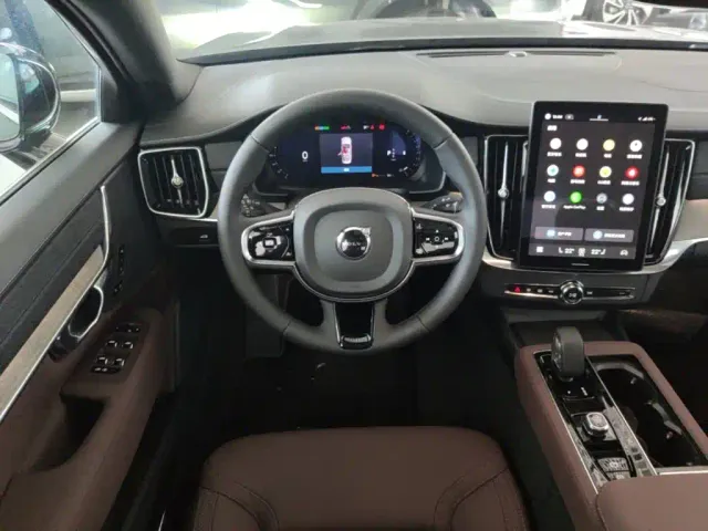 Volvo S90 — Фото автомобиля 6