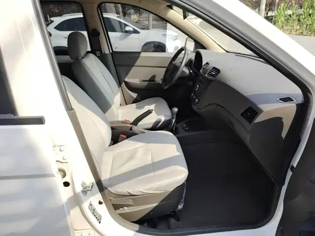 Wuling Hongguang — Фото автомобиля 24