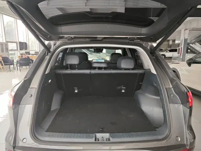 Geely Galaxy E5 — Фото автомобиля 18