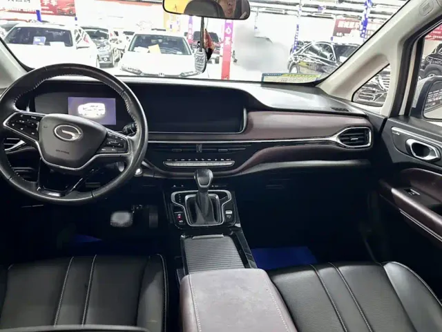 GAC Trumpchi M6 — Фото автомобиля 7