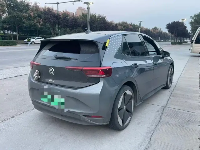 Volkswagen ID.3 — Фото автомобиля 4