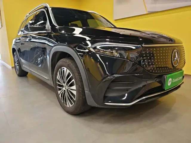 Mercedes-Benz EQB — Фото автомобиля 3