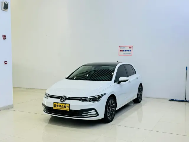 Volkswagen Golf — Фото автомобиля 3