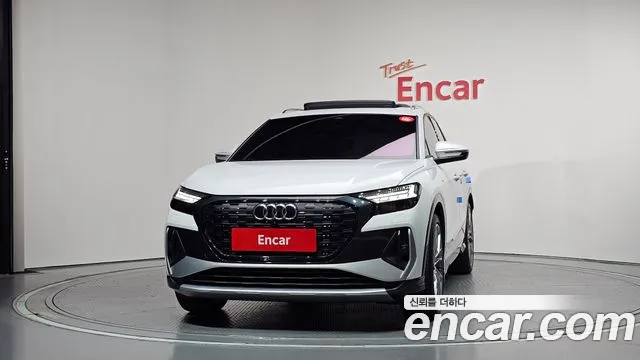 Audi Q4 e-tron F4 — Фото автомобиля 3