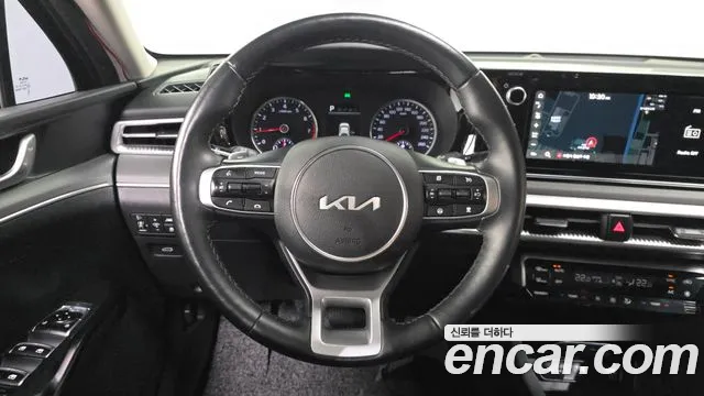 Kia K5 K5 3 поколение 2.0 LPI(Для проката) — Фото автомобиля 13