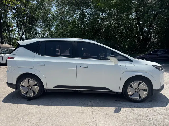 Hycan Z03 — Фото автомобиля 11