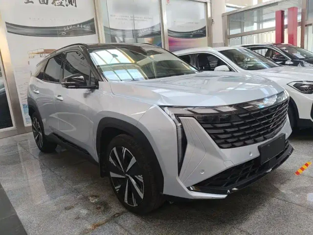 Geely Boyue L — Фото автомобиля 3