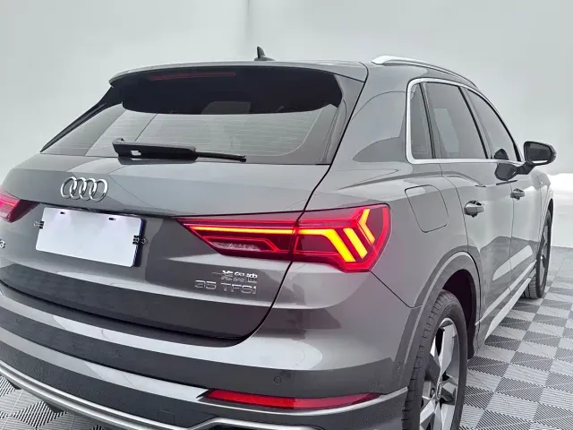Audi Q3 — Фото автомобиля 9
