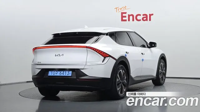 Kia EV6 — Фото автомобиля 2