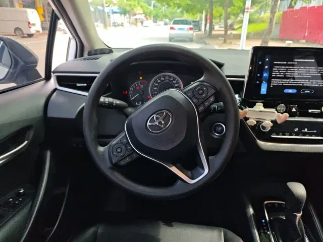 Toyota Corolla — Фото автомобиля 11