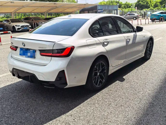 BMW 3 Series — Фото автомобиля 9