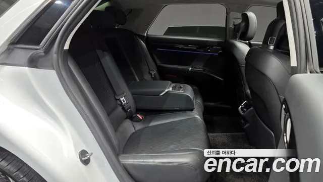 Hyundai Grandeur Grandeur (GN7) 2.5 Бензин 2WD — Фото автомобиля 12
