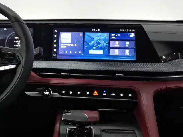 Changan CS75 Plus — Фото автомобиля 12