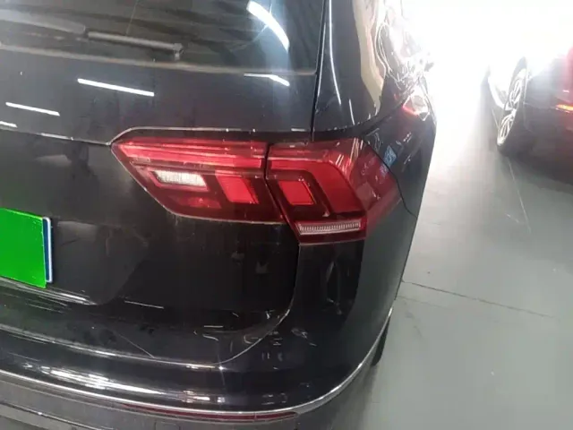 Volkswagen Tiguan L — Фото автомобиля 7