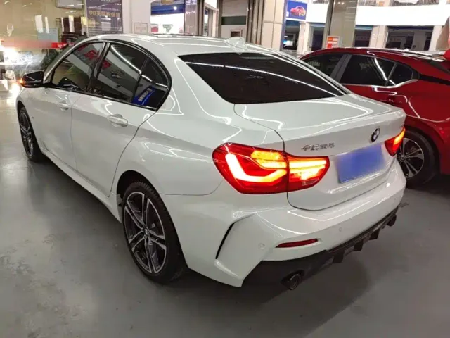 BMW 1 Series — Фото автомобиля 4