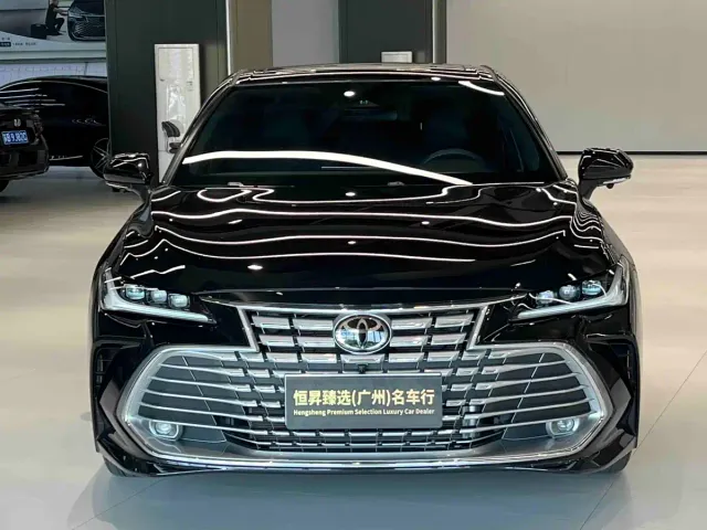 Toyota Avalon — Фото автомобиля 2
