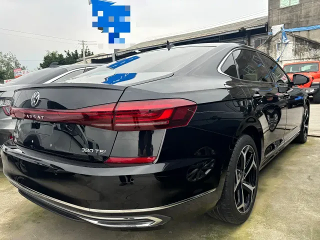 Volkswagen Passat — Фото автомобиля 9
