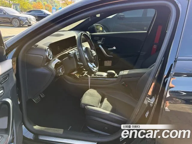 Mercedes-Benz A-Class W177 — Фото автомобиля 14