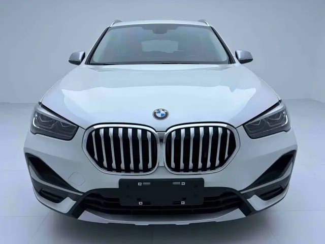BMW X1 — Фото автомобиля 2