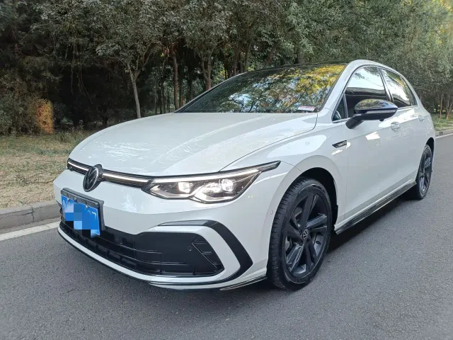 Фотография автомобиля — Volkswagen Golf
