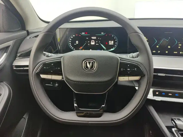 Changan Eado — Фото автомобиля 15
