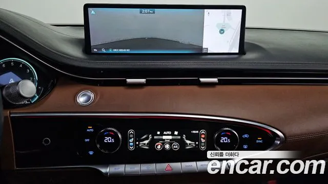 Genesis GV70 — Фото автомобиля 25