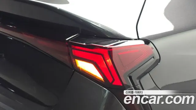 Kia K5 Новый K5 3 поколение 2.0 LPi(Для проката) — Фото автомобиля 6