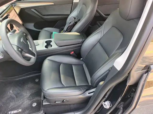 Tesla Model Y — Фото автомобиля 14