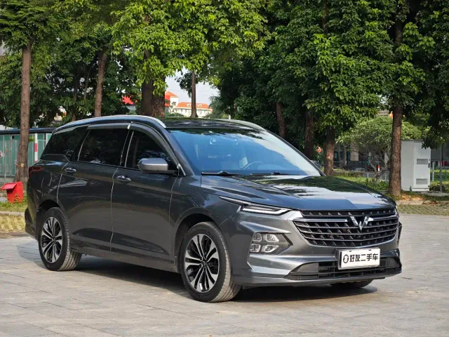 Wuling Victory — Фото автомобиля 3