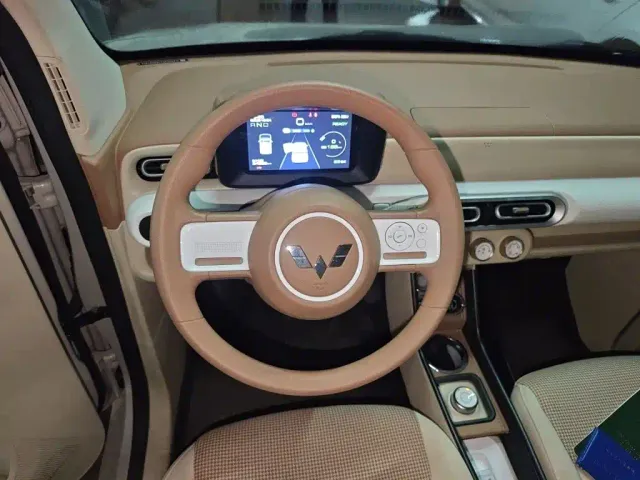 Wuling Hongguang Mini EV — Фото автомобиля 6
