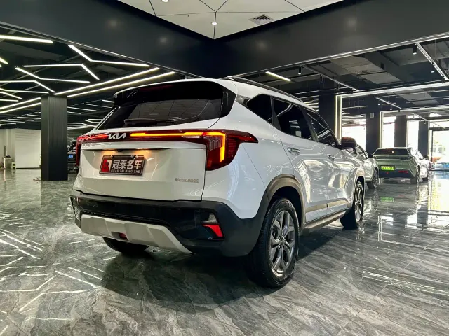 Kia Seltos — Фото автомобиля 5