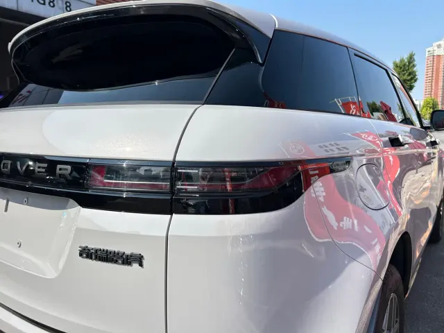 Land Rover Range Rover Evoque — Фото автомобиля 6