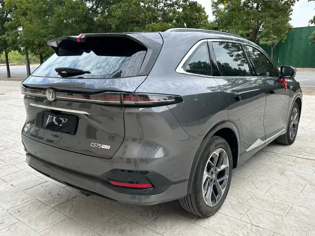 Changan CS75 Plus — Фото автомобиля 9