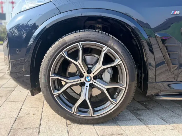 BMW X5 — Фото автомобиля 6