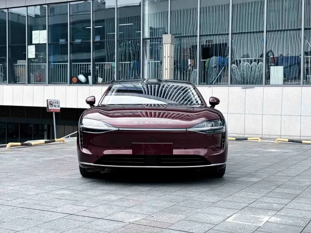 Stelato S9 — Фото автомобиля 2