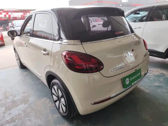 Wuling Bingo — Фото автомобиля 4