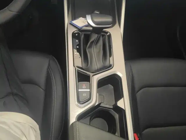 Geely Emgrand — Фото автомобиля 16