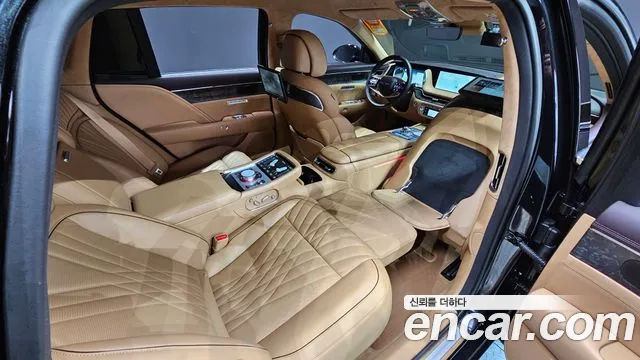 Genesis G90 Бензин 3.5 турбо AWD — Фото автомобиля 14