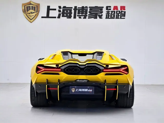 Lamborghini Revuelto — Фото автомобиля 5