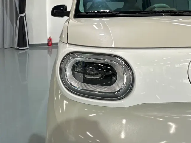Wuling Hongguang Mini EV — Фото автомобиля 7